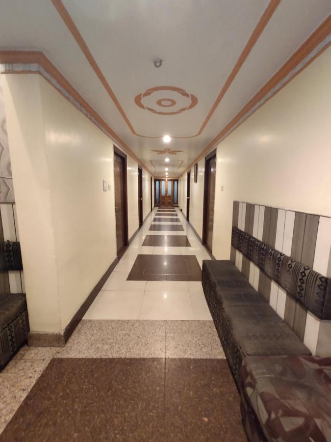 Hotel Aman Palace Allāhābād Junction Exteriör bild